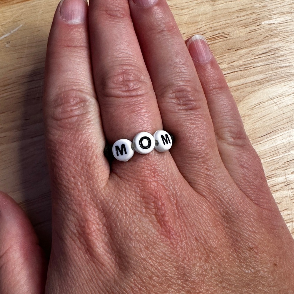 Handmade MOM Beaded Stretch Ring Black Faceted Beads White Lettering Y2K Style